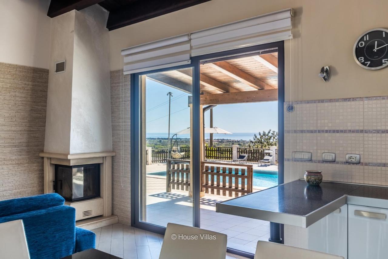 House&Villas - Villa Zora Avola Extérieur photo