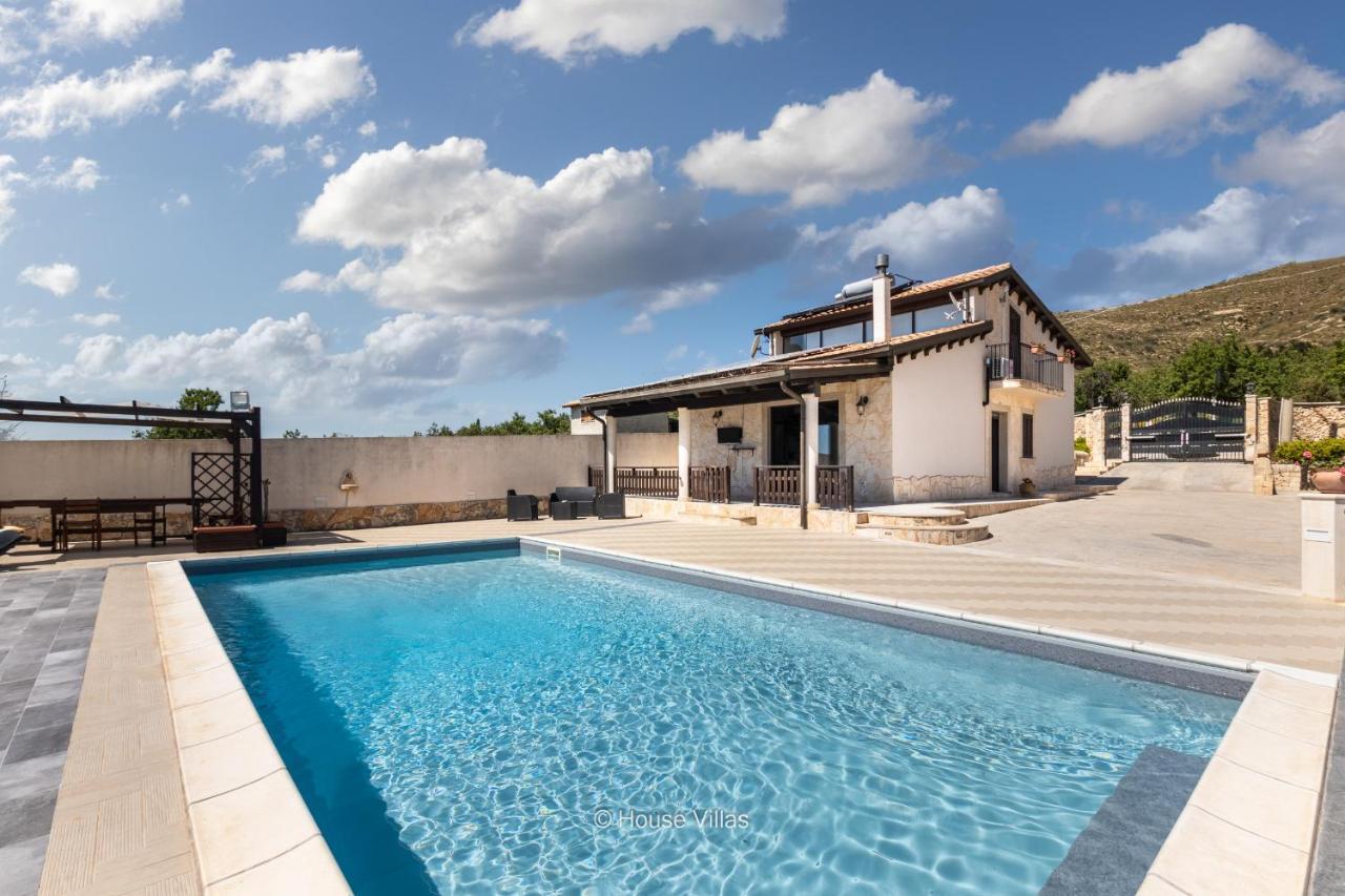 House&Villas - Villa Zora Avola Extérieur photo